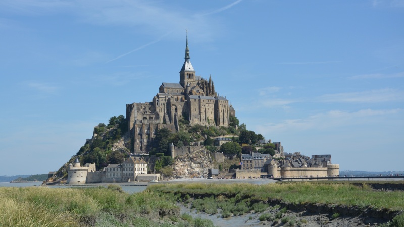 Vy over Mont Saint Michel i Normandie
